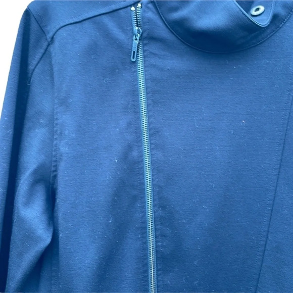 Calvin Klein medium black zip up jacket - Picture 5 of 5